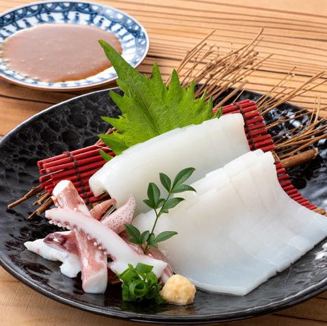 Seasonal squid sashimi ~with liver soy sauce~