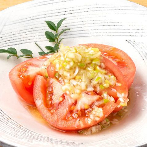 chilled onion salt tomato