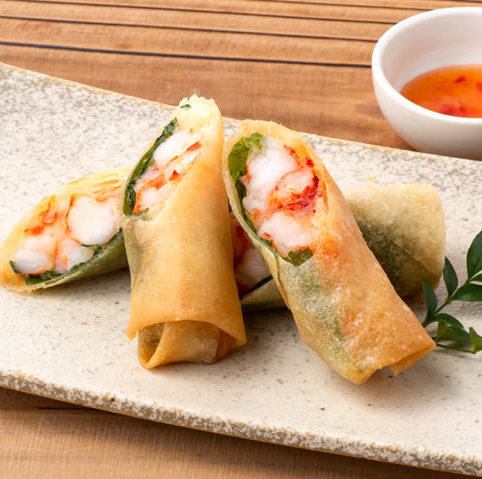 Shrimp and shiso spring rolls