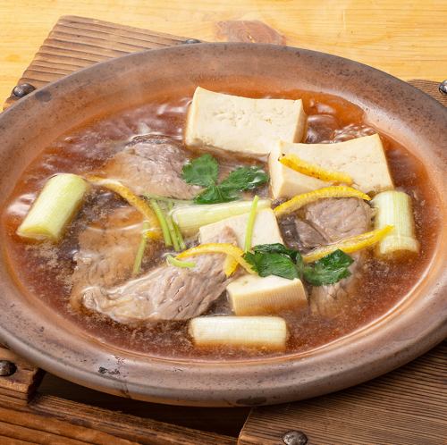 Tuna cheek and green onion hot pot