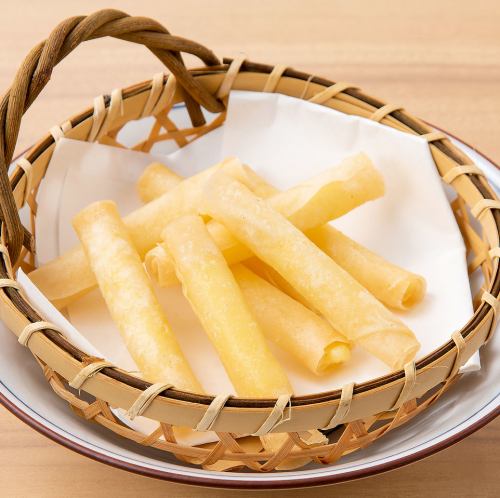 Bite-sized cheese spring rolls
