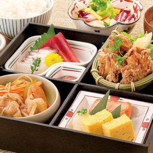 Relaxing lunch in a spacious private room