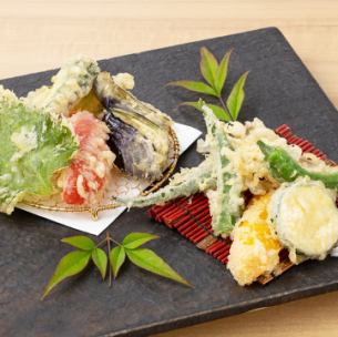 Assortment of seasonal vegetable tempura