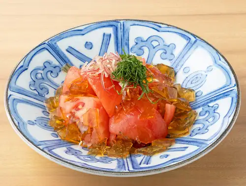 차가운 토마토 맛 국물 쥬레