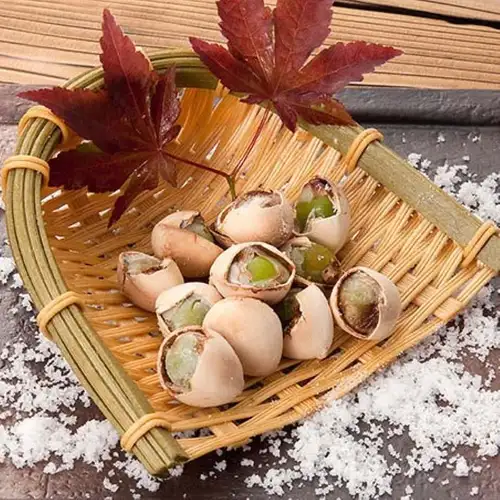 Fresh ginkgo nuts, roasted with salt