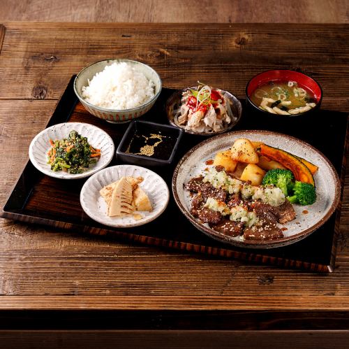 炭炉まんのごはん新登場！