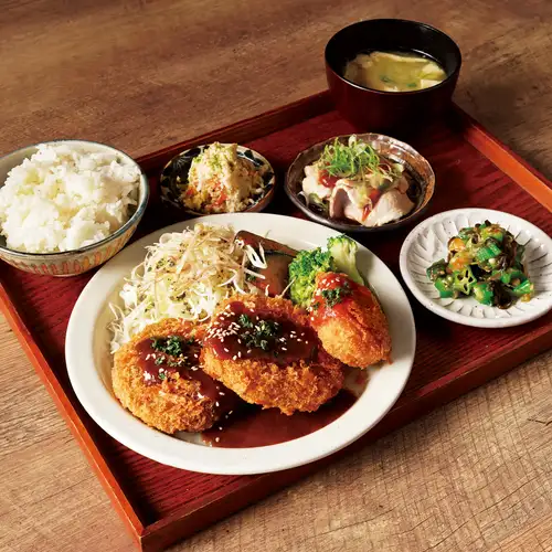 2種の洋風フライにぎやか定食