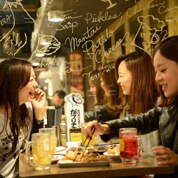 A popular izakaya where you can casually drop by, whether you're alone or just a woman!You can casually enjoy our carefully selected chicken dishes.It's a 2-minute walk from Kamimaetsu Station, so it's easily accessible, so feel free to come and enjoy our specialty fried chicken, bone-in chicken, yakitori, and kamameshi!