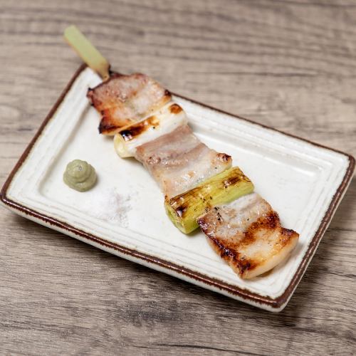 Yellowtail skewer, pork and green onion