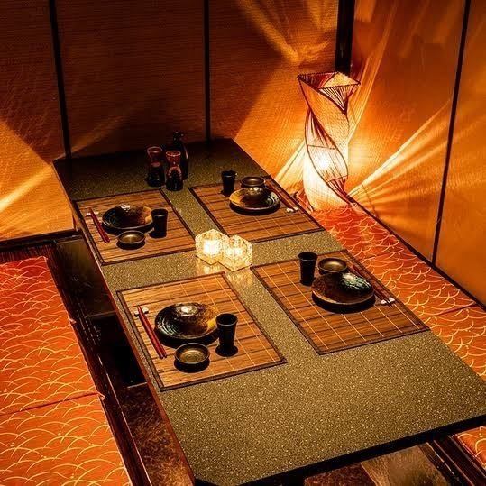 和の雰囲気が漂う店内でゆったりとお寛ぎいただけます。完全個室席ですので周りを気にせずお食事をお楽しみいただけます。大人のデートや女子会など大事なシーンにもおすすめ◎2h飲み放題付コースは3500円(税込)～！絶品の宮崎料理でおもてなしいたします！
