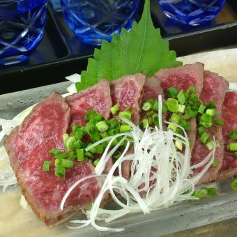 [1] 120-minute all-you-can-drink skewers and wagyu beef tataki course [4,500 yen]
