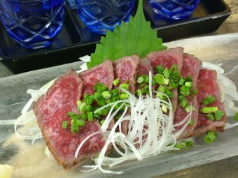 【炭火串焼きと和牛タタキのコース5000円】
