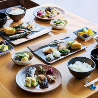 [Morning Buffet] 4,180 yen (tax included) 50 dishes on the theme of "healthy for the body" ☆