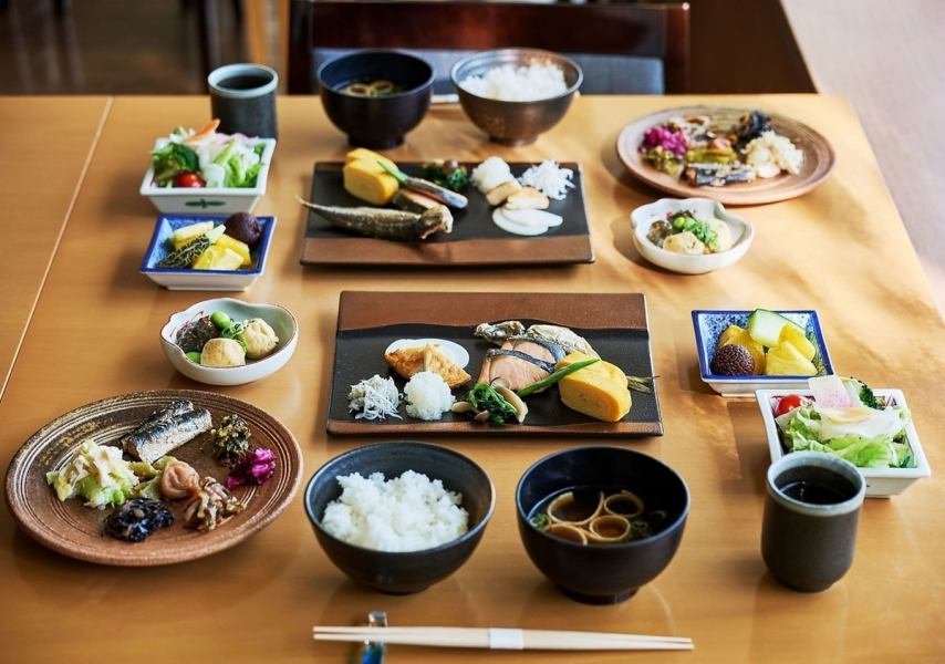 朝食ビュッフェで食べ放題！☆4,180円（税込）