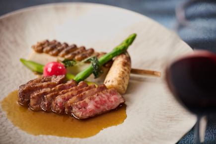 【贅沢な春三昧コース】15400円-メインは黒毛和牛ロース肉を堪能