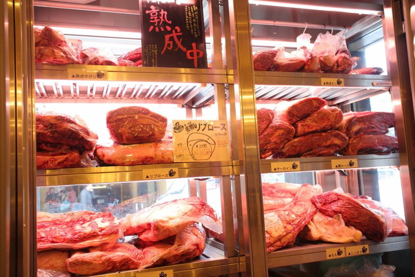 Wagyu beef specialty barbecue shop Everyday We offer a variety of Japanese Wagy which has been aged abundantly!