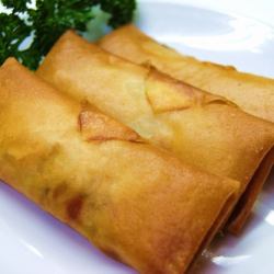 具たっぷり春巻【2本】