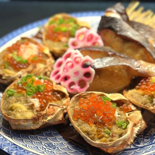 Limited to 3 groups per day ◆ Seafood course ◆ 8 dishes + 30 types of sake + 2.5 hours seating ◆ 11,000 yen ⇒ 8,000 yen (tax included)