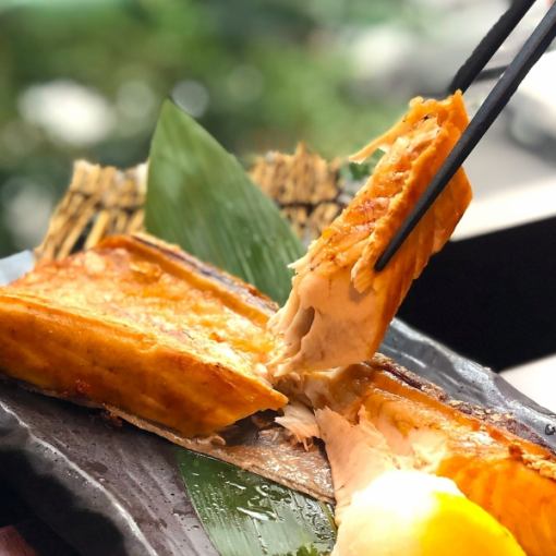 December Year-End Party / Private Room ◆ Includes 5 Types of Sake ◆ Winter Taste Course ◆ 7 Courses + 90 Minutes of All-You-Can-Drink ¥6,500 ⇒ ¥5,000 (tax included)