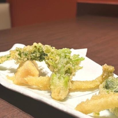 旬の山菜天ぷら