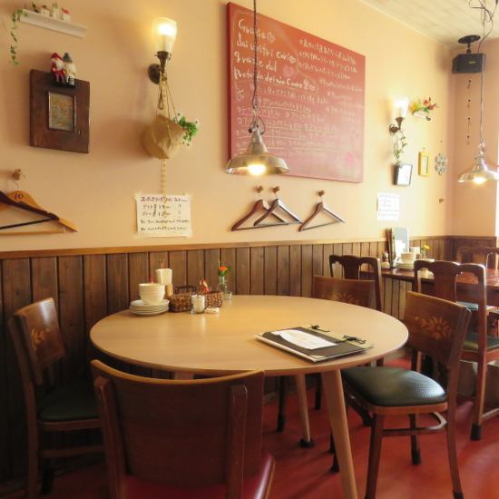 請放鬆身心，在我們舒適的商店裡享受您的時光。