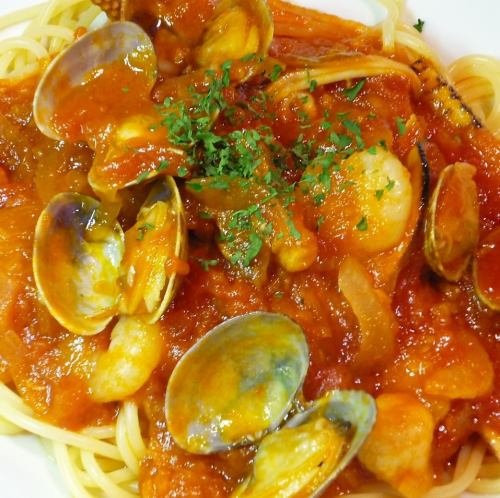 Vongole Rosso (clams in tomato sauce)