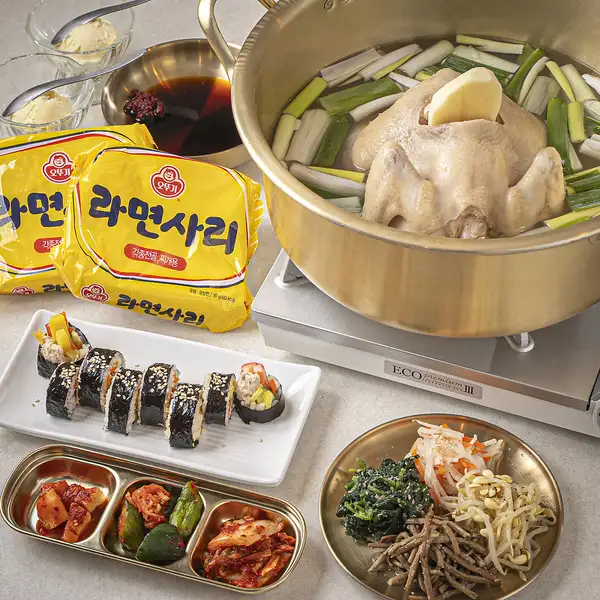 タッカンマリコースで韓国の味を満喫♪スープと柔らかい鶏肉が絶品の内容です！