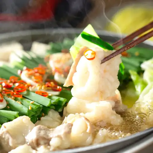 ぷりっとした国産牛もつを贅沢に使用した本格もつ鍋食べ放題