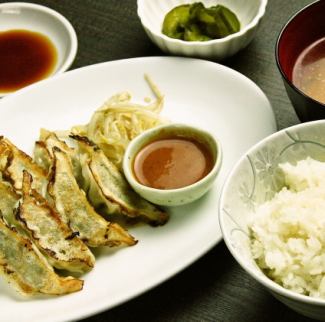 Gyoza set meal