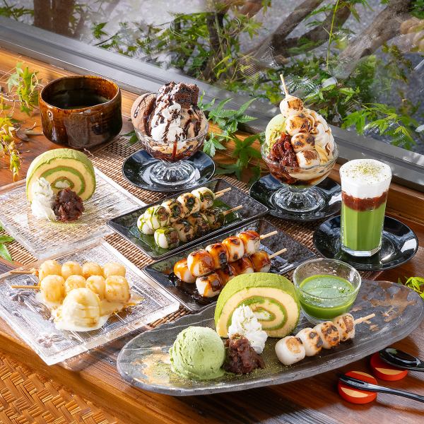 We also recommend the wide selection of sweets ♪ There are also menus that come with matcha tea!