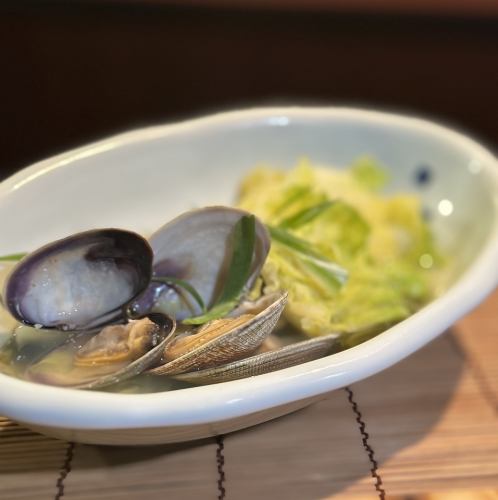 はまぐりと春キャベツの酒蒸し