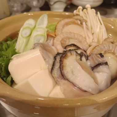 推荐用于年末聚会!包含2小时畅饮(海鲜相扑火锅或辣肉担担火锅任选其一),8道菜,仅需5500日元