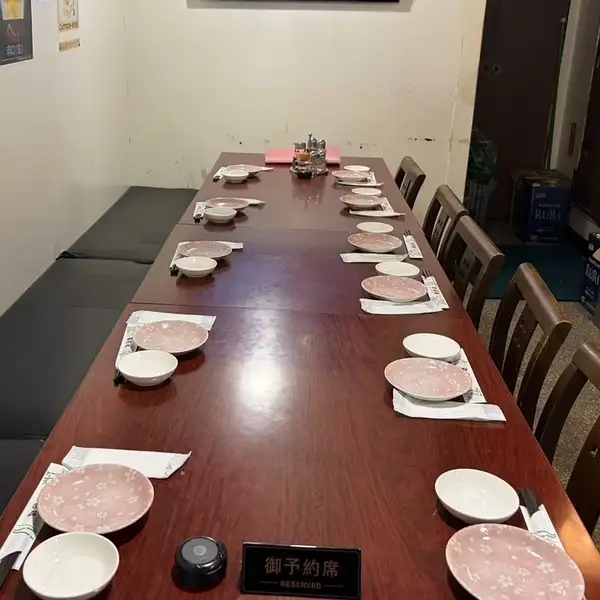 We accept reservations for both small and large groups!