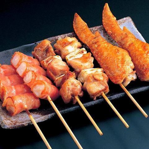串焼き一筋40年。こだわり抜いた50種以上の創作串焼き！