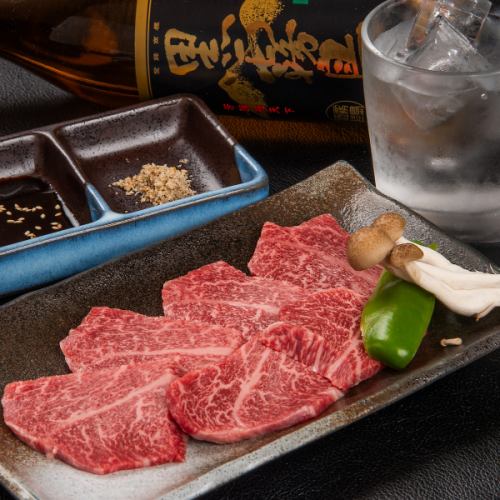 上質な脂の甘みが特徴の『黒毛和牛ロース』