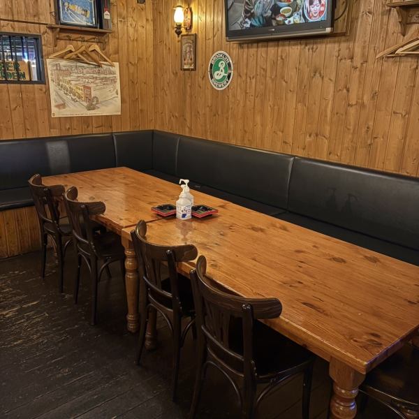 [Enjoy a casual dinner] Perfect for a casual dinner with friends or family.Enjoying chicken thighs in homemade tomato sauce and a wide range of pasta dishes is sure to spark lively conversation.