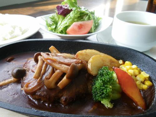 손 철판 햄버그런치