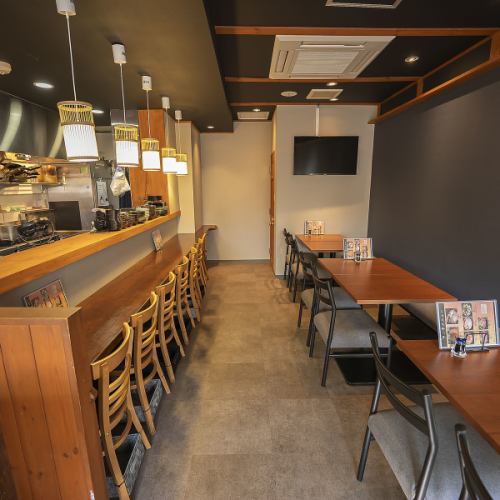 落ち着きのある店内空間