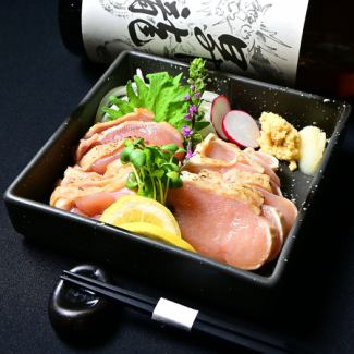地鶏の刺身