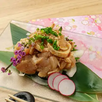 地鶏のユッケ
