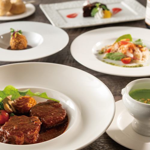 季節の3種のディナーコース