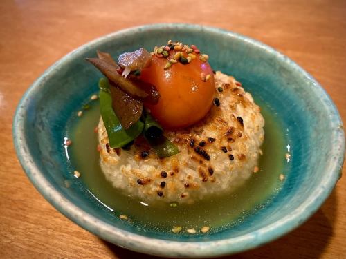Grilled rice balls with chicken broth and chazuke