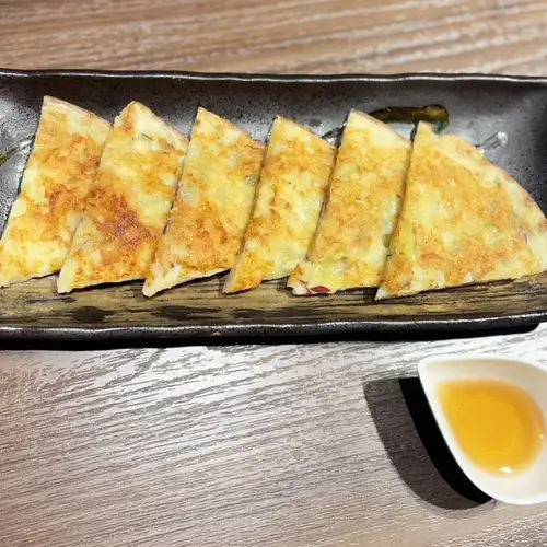さつま芋のチーズチヂミ~メープルシロップ添え~