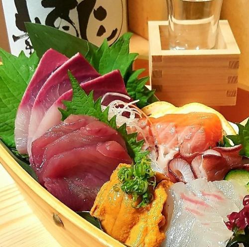 【银山町站旁】以新鲜的广岛食材和上等的酒欢迎您的到来。