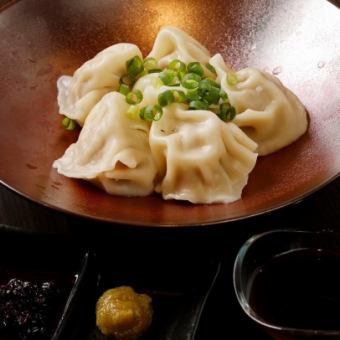 なかじゅう亭の水餃子(5個)