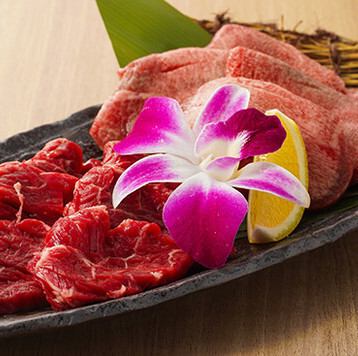 完全個室完備の焼肉屋”炭火焼きうし”！朝の6時まで営業中♪