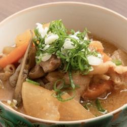 ホルモン　葱たっぷりもつ煮込み