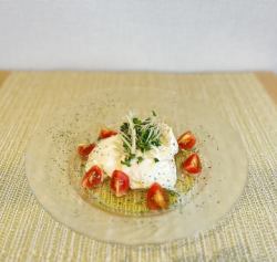 かいわれ大根とトマトの豆冨