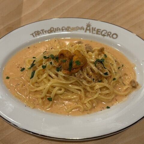 蝦夷バフンウニのクリームソース スパゲッティ