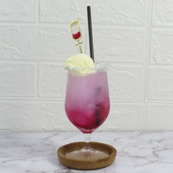 【推しの色にもできる！】クリームソーダ ※緑/青/赤/黄/紫/橙/黄緑からお選びください